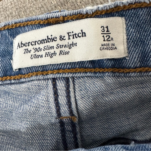 Abercrombie & Fitch The 90s Slim Straight Ultra High Rise Jeans 31 12R - Picture 4 of 7